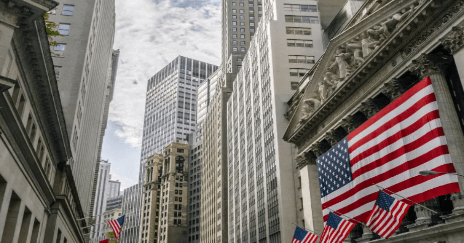 Picture of Wall Street, work there for a high master in finance salary