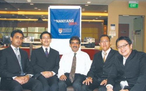 Nanyang’s winning team, from left to right: Mohsin Fazal, Widy Kiswanto, Prof Vijay Sethi, Victoriano Hui Co and Johnny Widodo