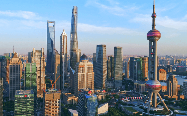 Shanghai is home to impressive sites and a wealth of career opportunities ©Zhang Mengyang / iStock