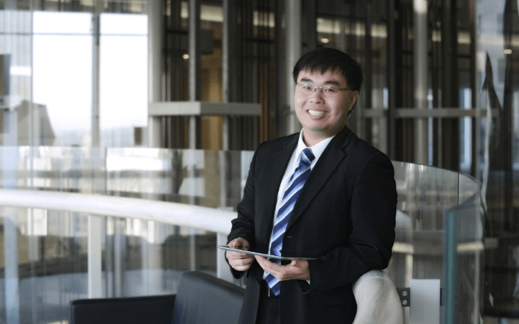 Charlie Chen set out on an accelerated MBA in China at CKGSB. Now, he feels ready to launch a career in China