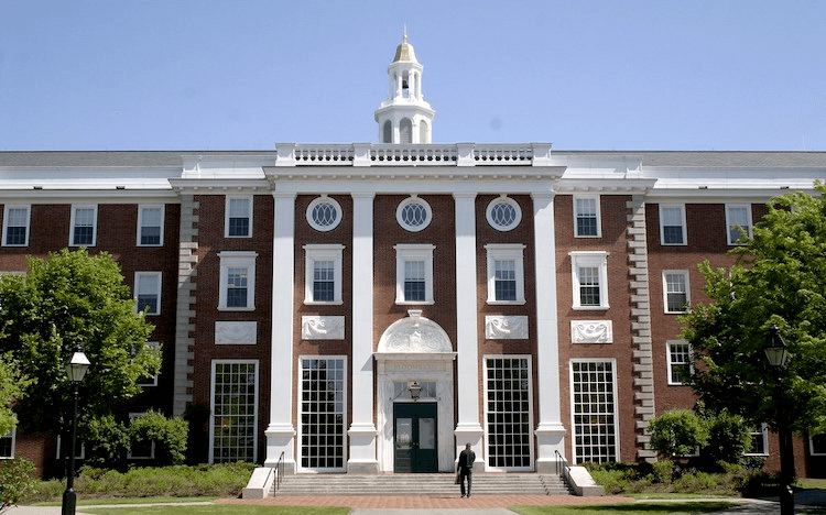 Harvard Business School Notable Alumni | 18 Famous MBAs