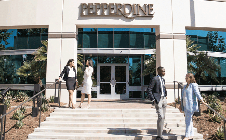 Pepperdine's new business master's prepares fresh undergraduates to kickstart their leadership careers (©pepperdine.graziadio / via Facebook)