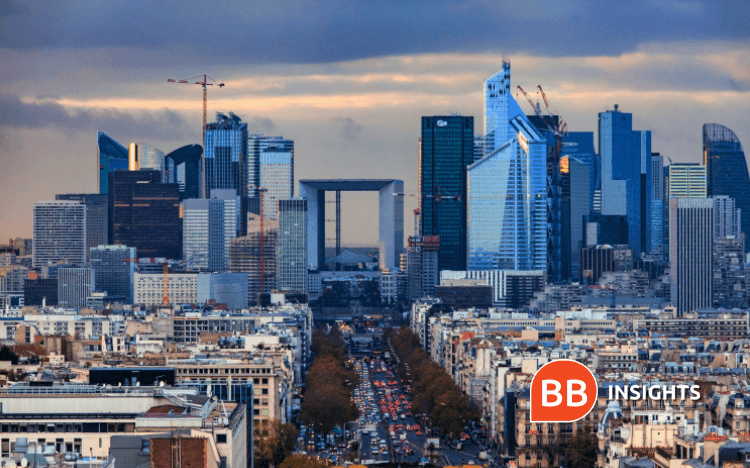 Central business districts like Paris' La Defense could be replaced by the 15-minute city in future | ©bluebeat76 via iStock