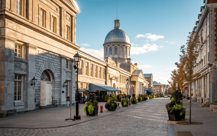 Montréal has a thriving startup scene that HEC Montréal's MBA helps students tap into ©R.M. Nunes/iStock