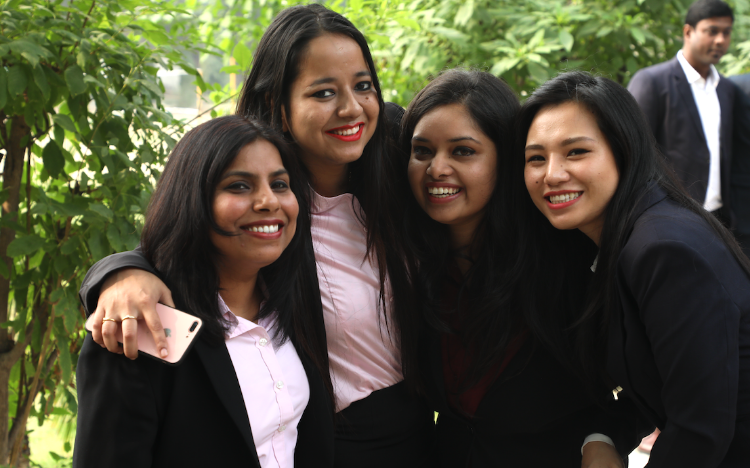 IMT Ghaziabad Placement Success | IMT MBA students land top jobs and salaries
