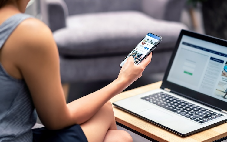Whether you’re looking to enhance your personal brand or write a top MBA application essay, social media can make a difference © iStock/Tera Vesalainen
