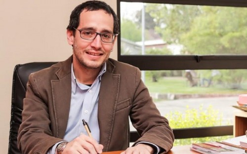 Venezuelan national, Timo Marquez, secured a prodigy loan to study at HEC Paris in France