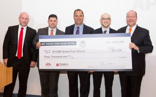 © www.fox.temple.edu - Tony (center) won $40,000 in a business plan competition at Fox