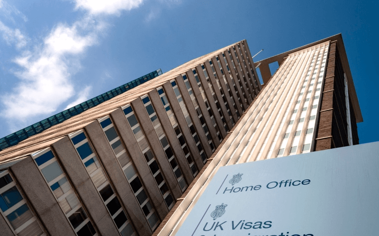 UK dependent visa rules will change from January 2024 ©Moussa81/iStock