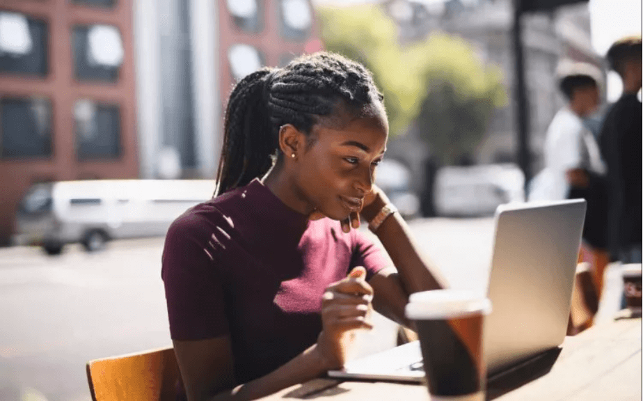 What are the pros & cons of online learning?