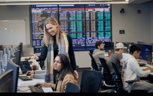 Students in the Gmelich Lab for Financial Markets at the Villanova School of Business © VSB/FB