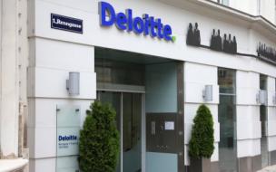 ©Tupungato—Deloitte hires hundreds of MBAs globally each year