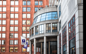 NYU Stern receive $53.6 million gift from alumna @littleny/istock