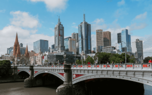 Melbourne's distinctive architecture, flourishing economy, and cultural hot-spots make it a hit with international students | ©GordonBellPhotography via iStock