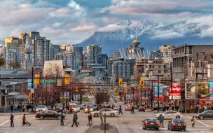 Vancouver is the perfect platform for professionals looking to launch their career in tech © Aolin Chen via iStock