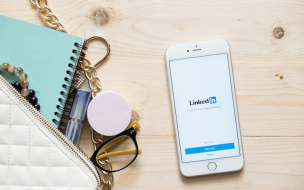 Excessive use of LinkedIn could spread you too thinly on the hunt for jobs, says new report ©Prykhodov