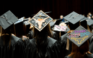 Being surrounded by the best and brightest is a great reason to study at Texas McCombs ©Facebook/McCombs School of Business