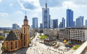 Frankfurt School of Finance and Management has a top-30 ranked MiM program ©lena_serditova