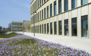 FT EMBA Ranking: HEC Paris offers the best Executive MBA (EMBA) program in the world according to the Financial Times ©HECParis Facebook