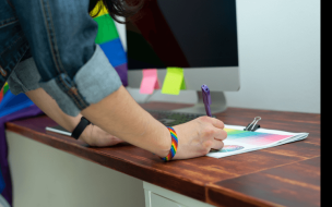 Study reveals that the LGBTQIA+ community can benefit from starting their own business @Maria_Castellanos/Istock