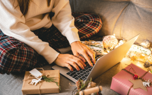 Can MBAs afford some time away from their laptop screen this Christmas? ©iStock photo