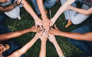 In the multi-project suite at Bath School of Management, students learn to collaborate on problems ©Rawpixel via iStock*