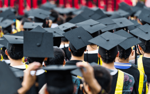 Graduating from business school can have a large impact on your career prospects ©hxdbzxy/iStock