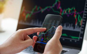 After graduating from HKU, James stepped into a role in retail banking at a global financial services firm © iStock/pcess609