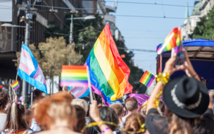 Learn about the LGBTQ+ scholarships that support business school students ©Balkans Cat / Canva