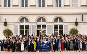 HEC Paris MBA students can customize their program with seven different specializations ©HEC Paris MBA/Facebook